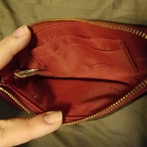 Coach Wristlet Red Pebbled Leather - Picture 4 of 9